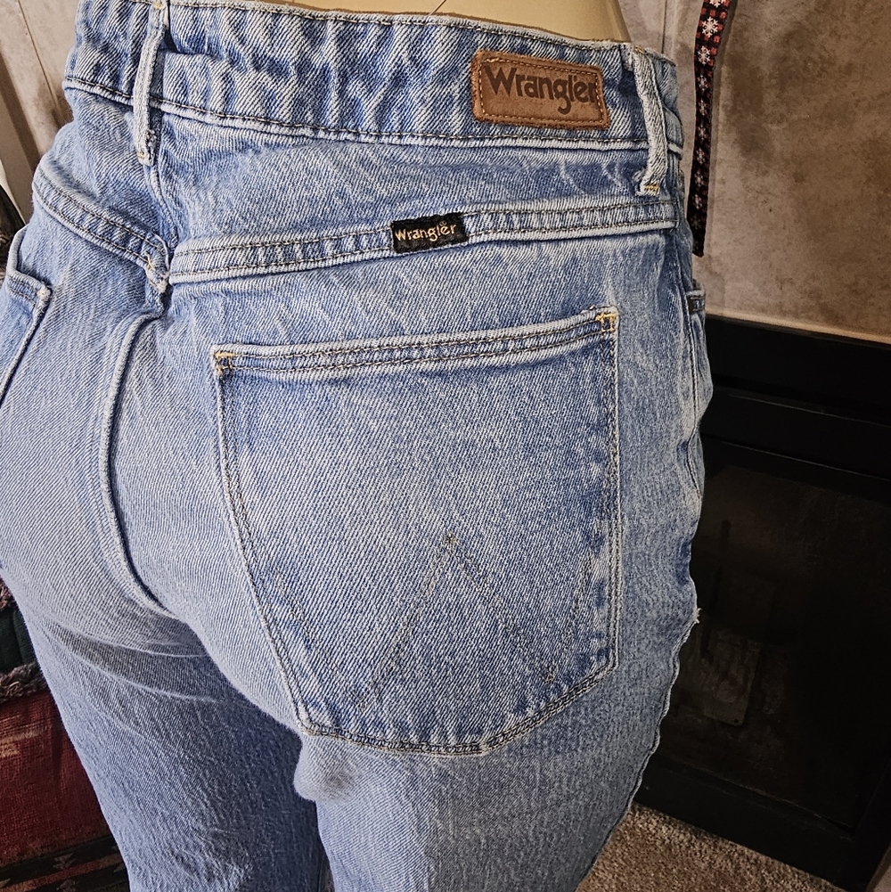 Wrangler Women's High Rise Bold Boot Denim Jeans. Size 12 31x32.